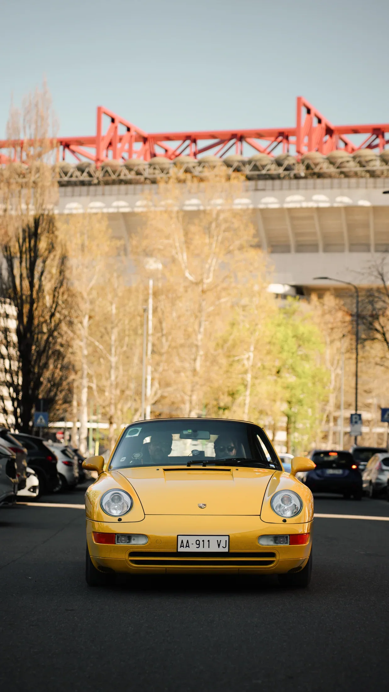 Daisy moving through the city before Coppa Milano Sanremo.