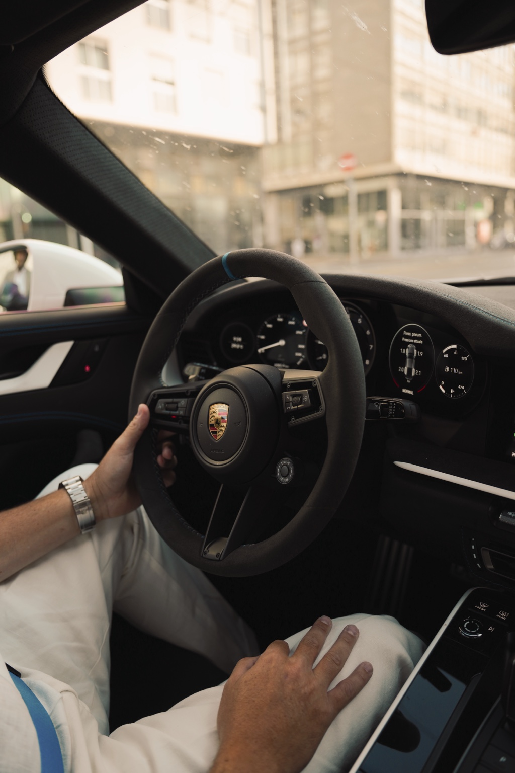 Porsche cockpit detail